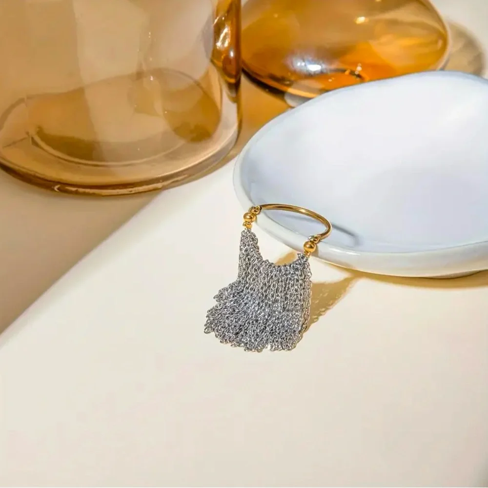 Trendy Elegant Simple Fashion Ring - Picture 4 of 4